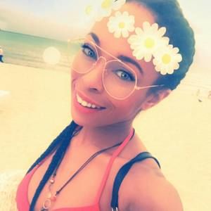 Meet your Posher, Cici